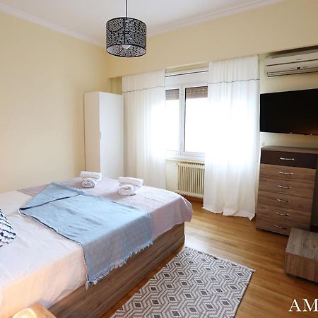 Melma Properties-Amazone-Premium Apartment In Piraeus Center Kültér fotó